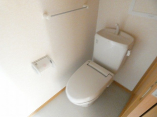 シンプルで使いやすいトイレです