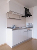 コンパクトなキッチンで掃除もラクラク
