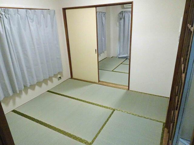 ともえマンションの和室