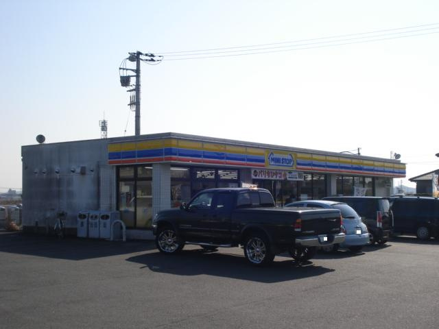 ミニストップ木更津中里店まで648ｍ