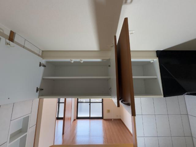 キッチン吊り戸