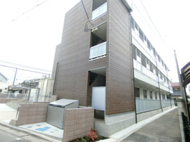 清潔なエントランスです