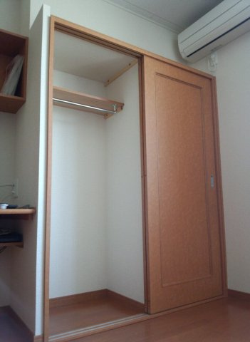 中はこのようになっています