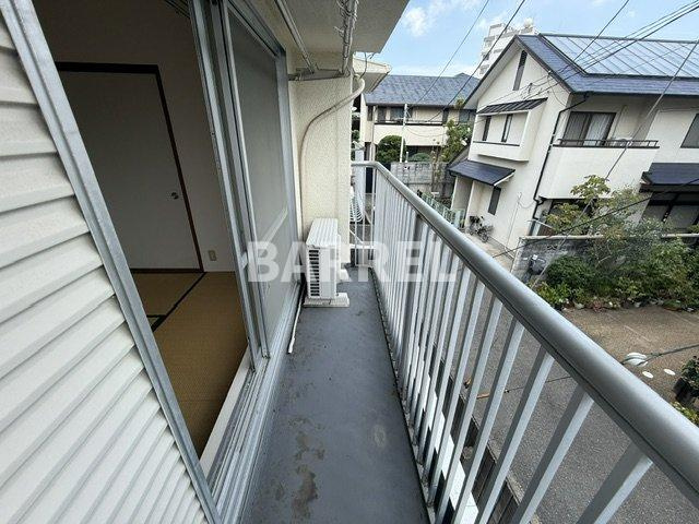 ハイデンス本町のバルコニー