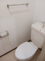 コンパクトで使いやすいトイレです