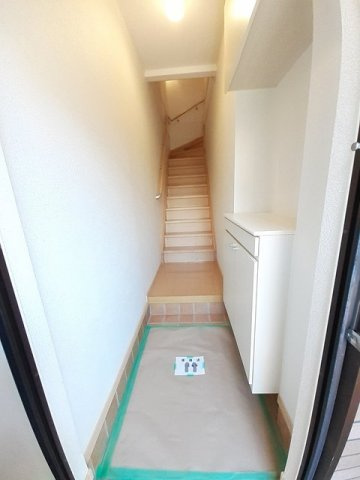 毎日通る玄関はこちらです
