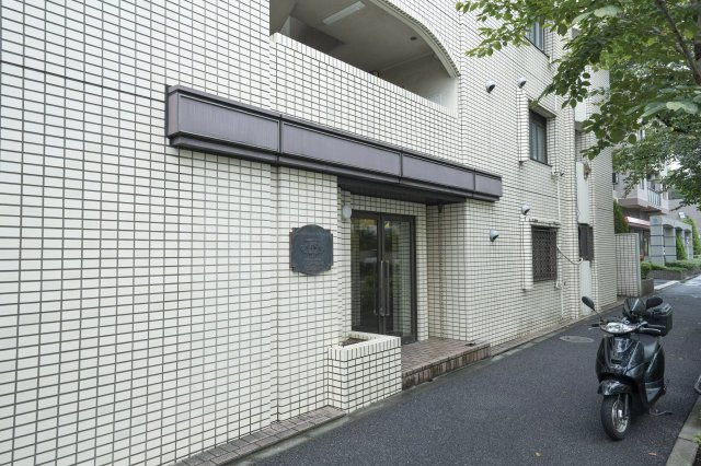 AP680 メゾン・ド・ラシーヌ 303の外観|



