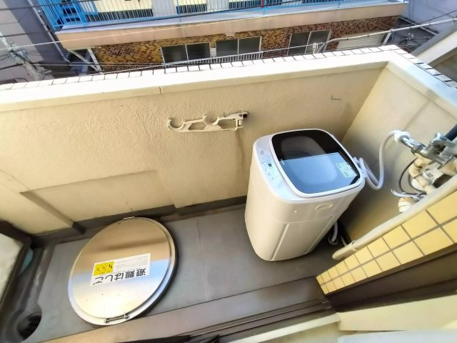 AP63 メゾン・ド・レコルテ405（中野坂上）のバルコニー|



