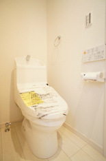 ゆったりとした空間のトイレです