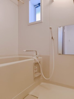 コンパクトで使いやすいお風呂です