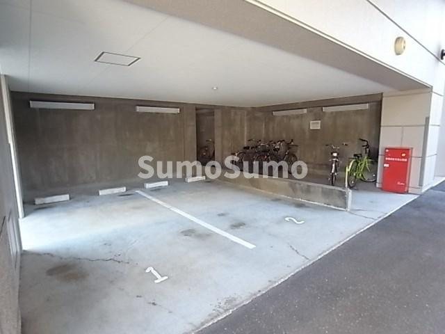 ピアントレの駐車場