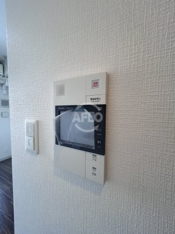 コンフォリア江坂広芝町のセキュリティ|コンフォリア江坂広芝町　モニター付きインターホン