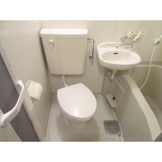 Ｓｔｕｄｉｏ　Ｆｕｊｉｔａのトイレ|ゆったりとした空間のトイレです