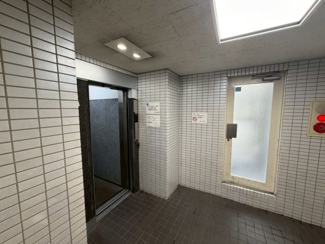 双秀ビルのその他共用部分|日々の清掃が行き届いている共用部分です。