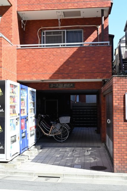 清潔なエントランスです