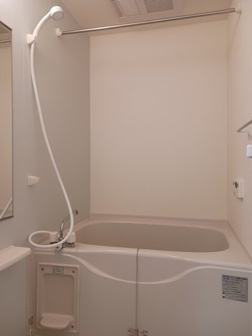 日々の疲れを癒すお風呂付です