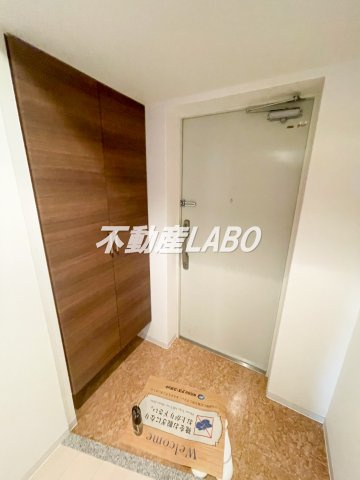 Luxe難波西Ⅲの玄関