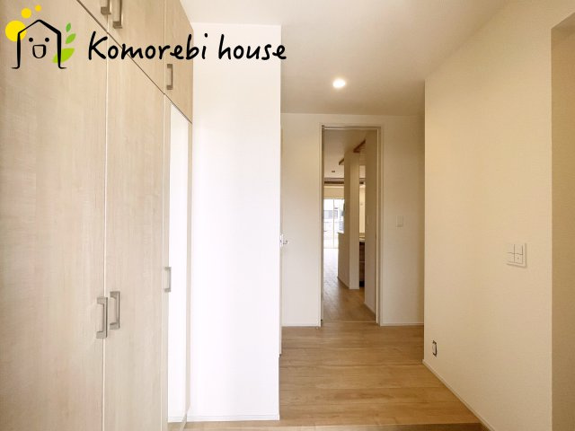 さいたま市見沼区大谷　新築一戸建て　ブルーミングガーデン　02のその他|廊下です