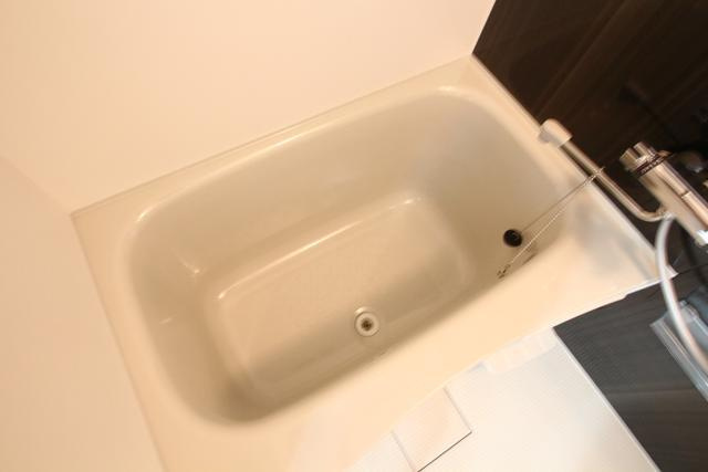 ファーストインプレスの浴室|バス