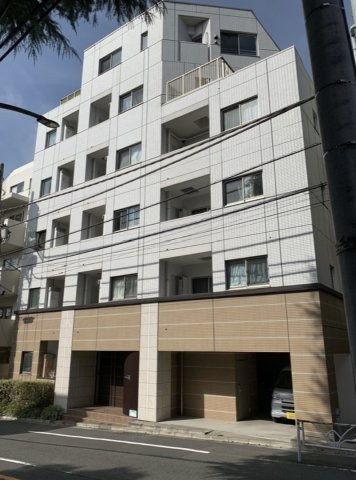 ＭＡＬＵＬＡＮＩ　千駄ヶ谷