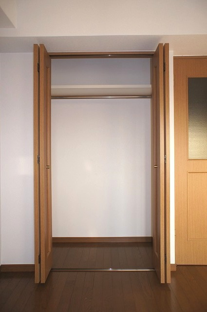 エンクレスト博多駅南の洗面所|広い洗面スペース
