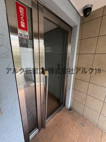 イントランス梅丘ヒルズのエントランス
