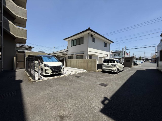 【駐車場】の画像