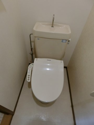 セジュールサバス　D棟のトイレ|イメージ101号室の写真（反転あり）