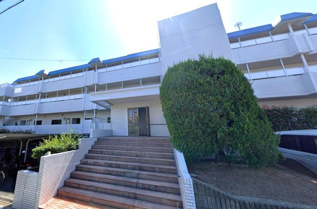 ホワイトパレス香住ヶ丘Aの外観|南向きの明るい住まい☆早起きしたくなる居室☆
