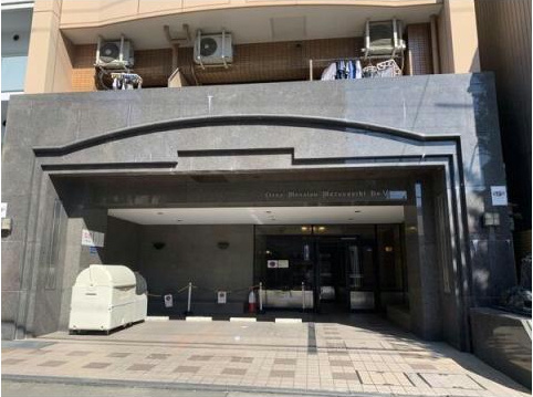 ライオンズマンション丸の内第6　名古屋市賃貸　仲介手数料無料のエントランス