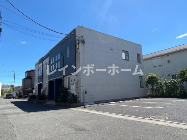 ルミナスハイム346の駐車場