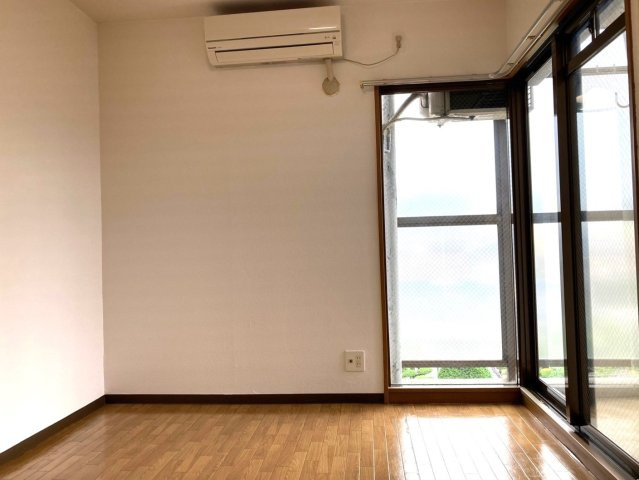 シャロームＳの居間・リビング|同建物別部屋 現況優先