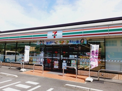 【周辺】 | ソフィオ・クッラ | セブンイレブン中央病院前店様まで800m