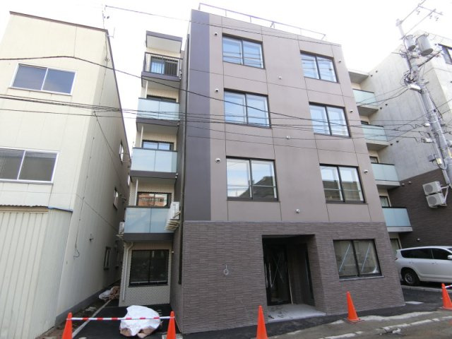 Ｔｅｒｒａｃｅ　Ｎａｔｓｕｍｅ