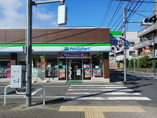セイバリー　スマイルⅡの周辺|ファミリーマートまで338m