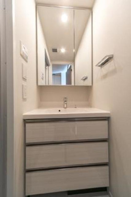 【洗面所】 | パークアクシス赤坂見附 | ※写真は同タイプ住戸です。