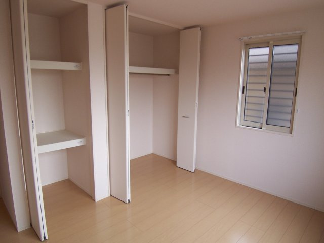 WING23の内装|別部屋反転間取りのお写真となります。