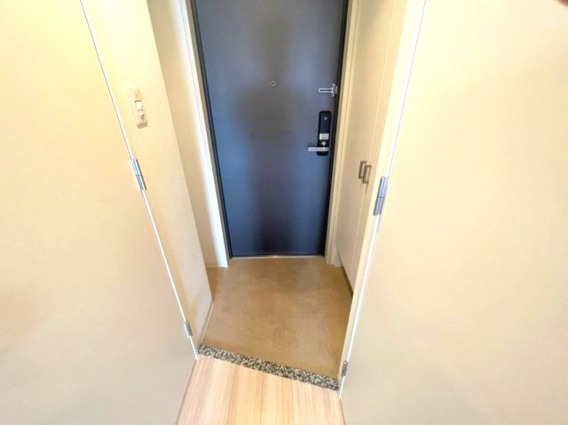 エスリード京橋グランツの玄関