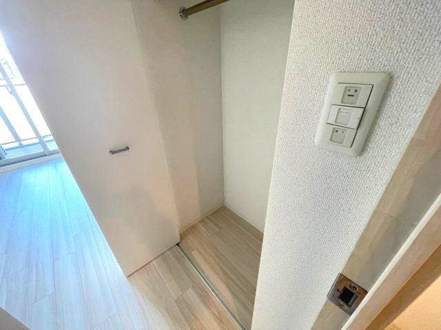 エスリード京橋グランツの収納