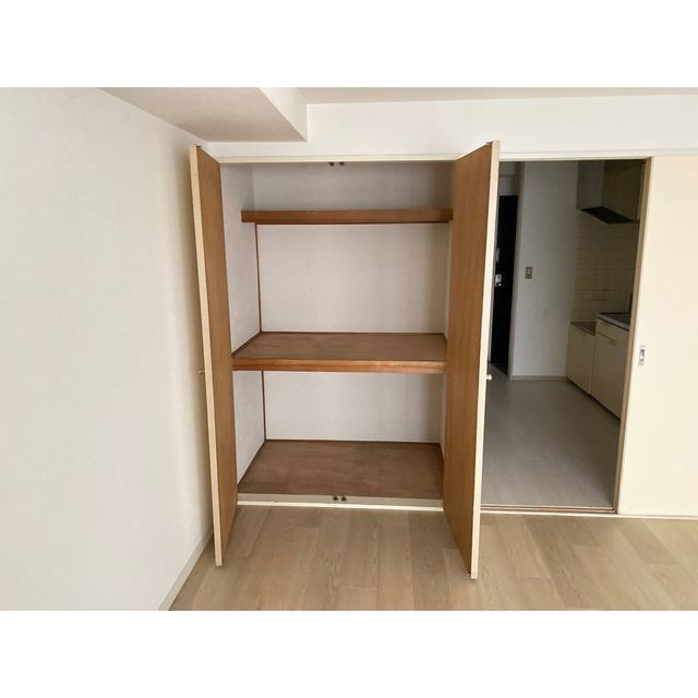 トーシンハイツ東品川の内装|明るい色調の室内です