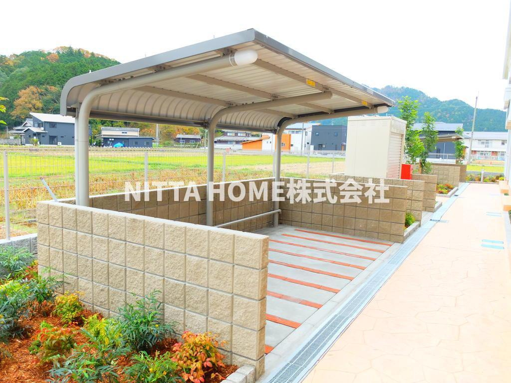 プロローグ西吹のその他共用部分|屋根付きの駐輪場は無料です◇