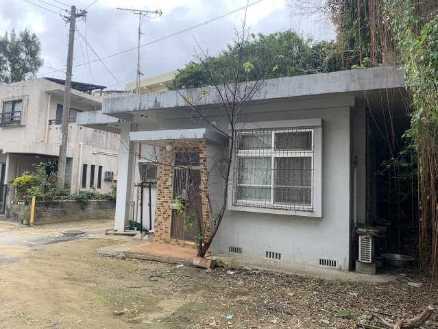北谷町吉原の外観