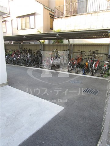 【その他共用部分】 | パルメゾン見次公園 | 駐輪場