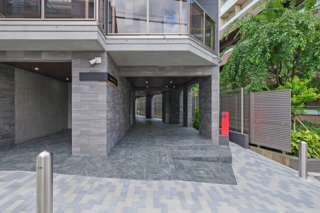 フォセット池田山のエントランス|ゆとりのあるエントランスです
