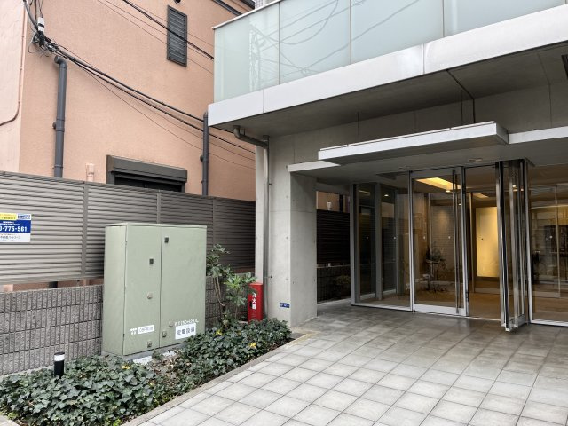 プライムアーバン田園調布南のエントランス|建物の内部です