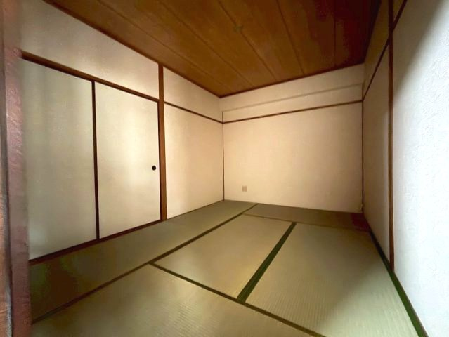 エスポアール岩根の和室