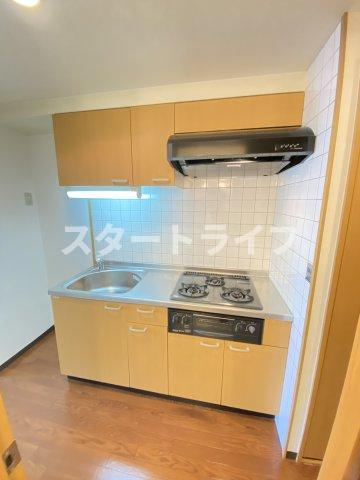 大阪市淀川区東三国４丁目の賃貸マンションのキッチン