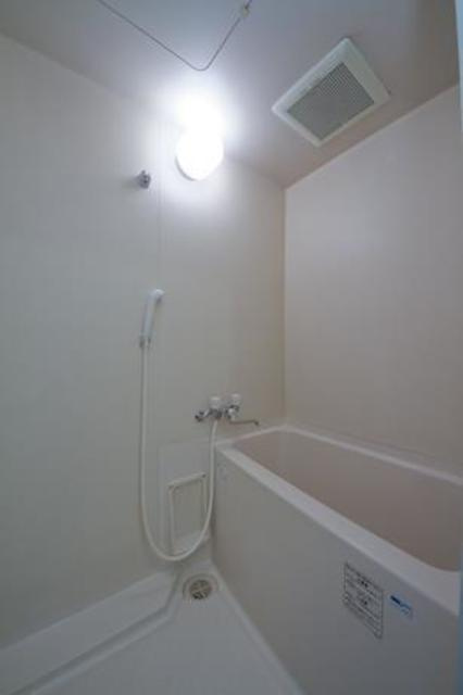 エステージ西調布の浴室|※写真は同タイプ住戸です。