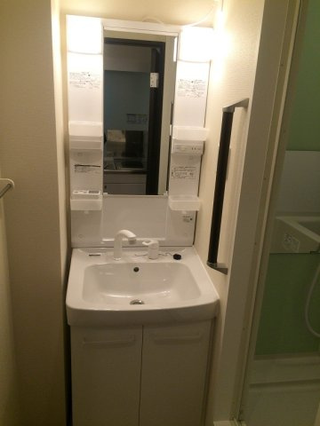 レオネクストエリーゼの内装|独立洗面台