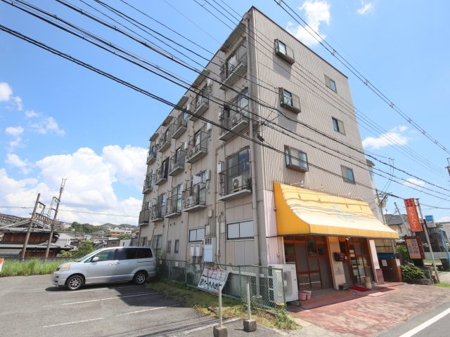 小瀬マンションの外観